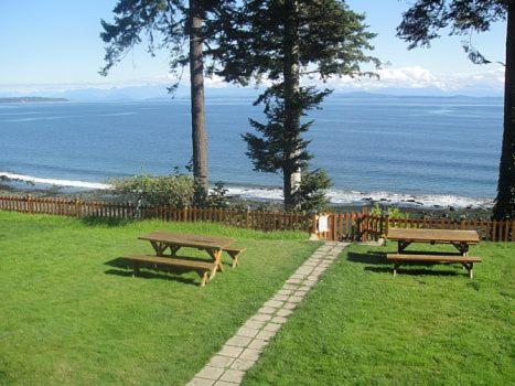 Edgewater Motel Campbell River Bagian luar foto